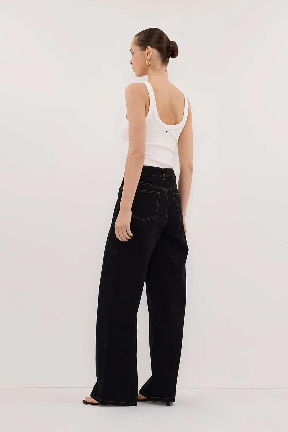 CARSON JET BLACK TALL WIDE LEG JEAN sold by Dissh product image thumbnail 4