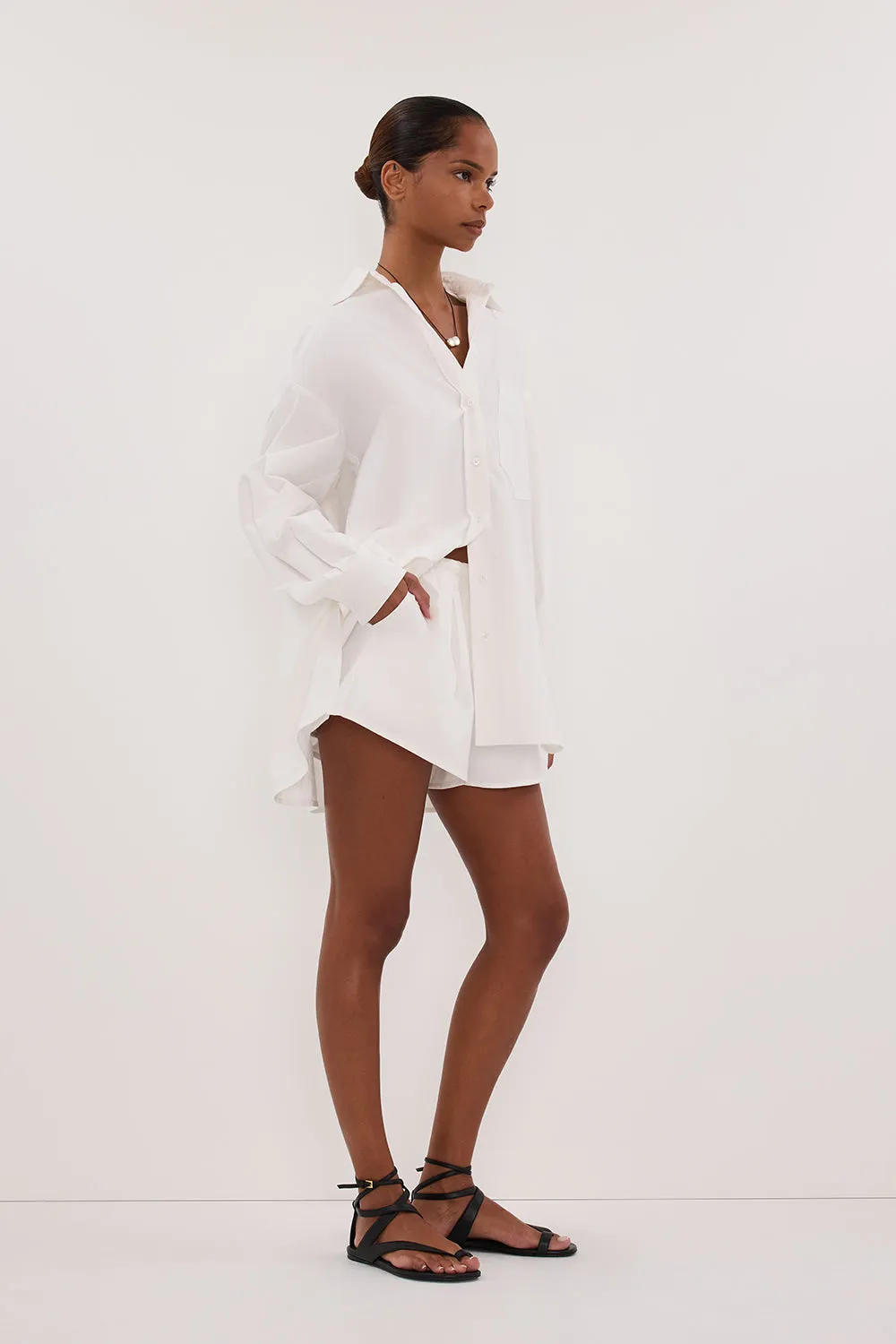 RHEA WHITE COTTON DRAWSTRING SHORT sold by Dissh product image thumbnail 3