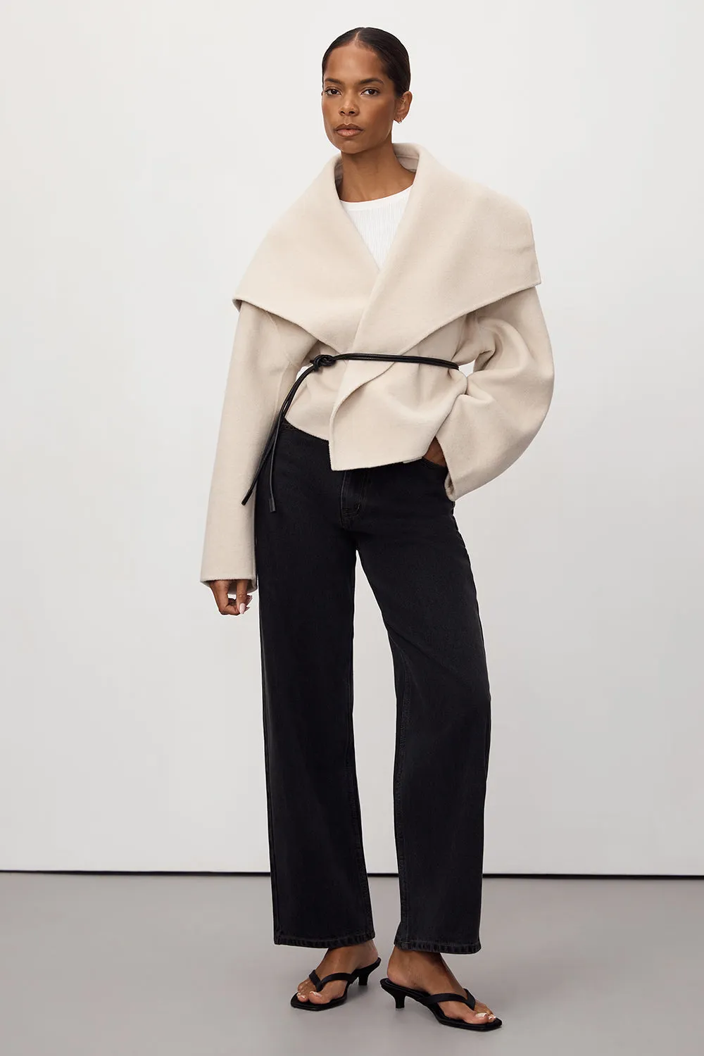 WESTIN BLACK RINSE STRAIGHT JEAN sold by Dissh