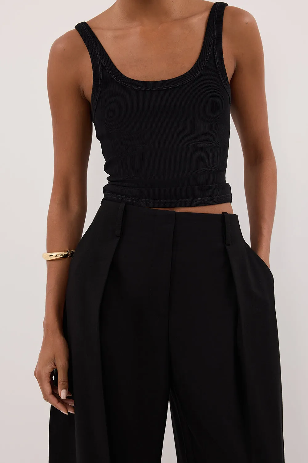 PHOEBE BLACK SCOOP NECK TANK TOP sold by Dissh product image thumbnail 4