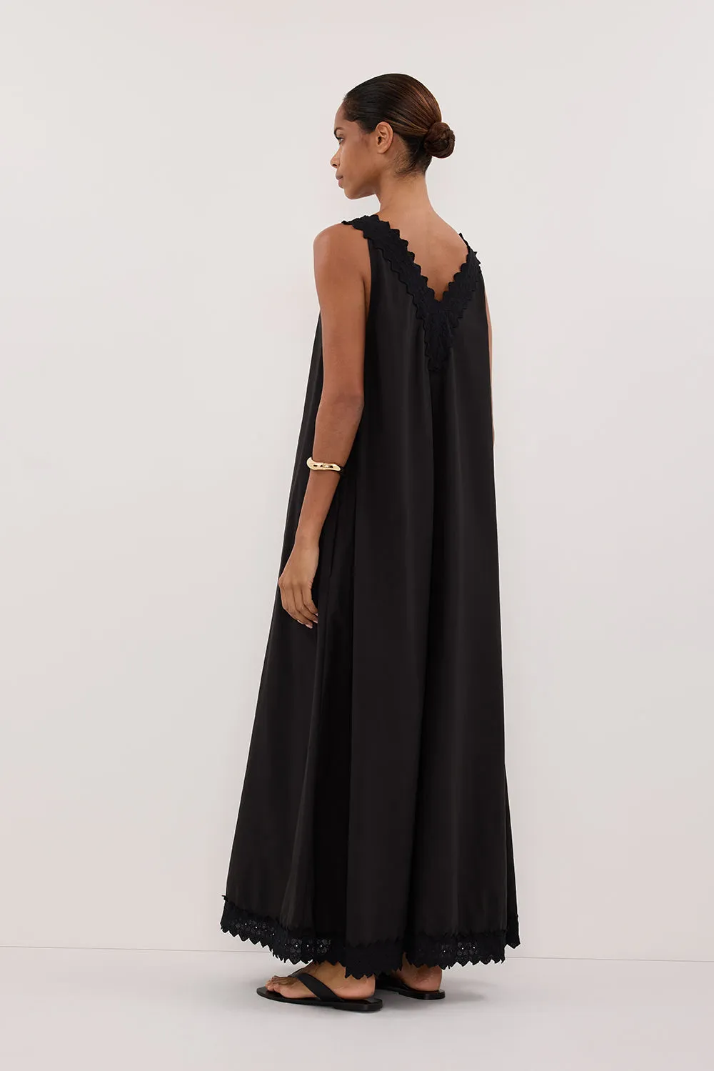 ANNABEL BLACK SLEEVELESS V NECK MIDI DRESS - PRE ORDER sold by Dissh product image thumbnail 4