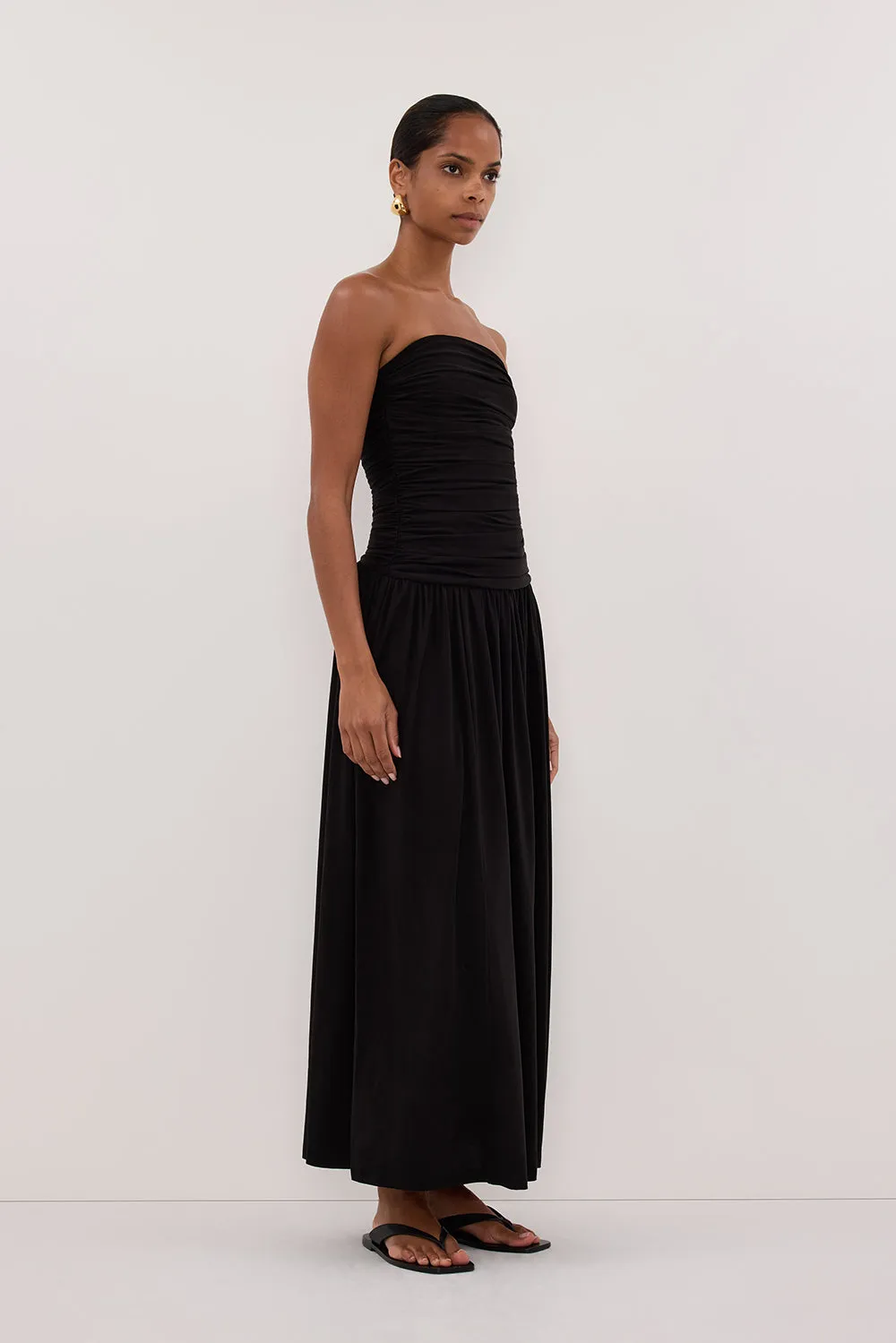 SHARI BLACK STRAPLESS BANDEAU MIDI DRESS sold by Dissh product image thumbnail 3
