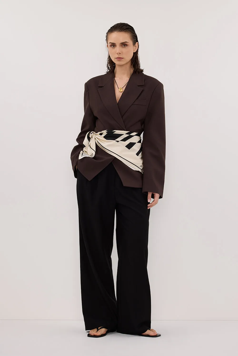 SURI ESPRESSO CINCHED BLAZER sold by Dissh product image thumbnail 2