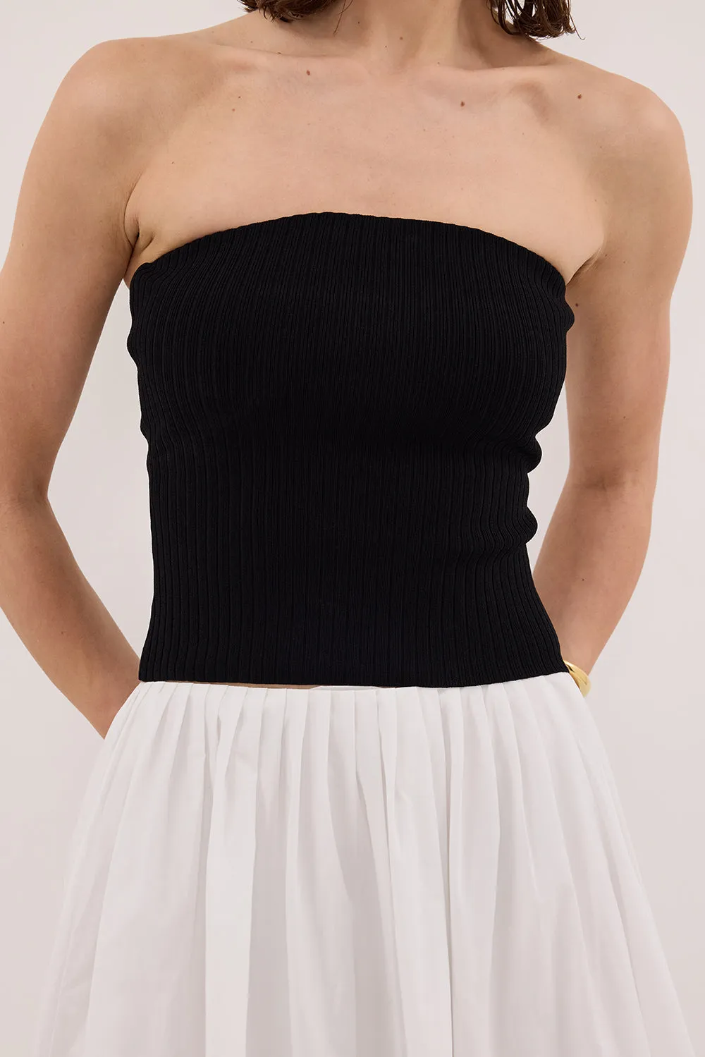 LIMA BLACK STRAPLESS BANDEAU KNIT TOP sold by Dissh product image thumbnail 5