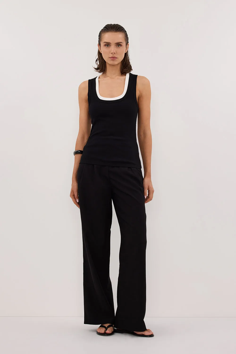CLARA BLACK SCOOP NECK TANK TOP sold by Dissh product image thumbnail 5