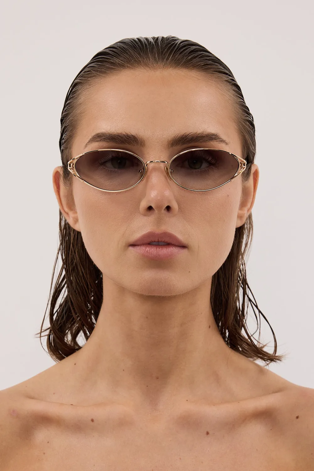 LUV LOU THE PALOMA BROWN MONO SUNGLASSES sold by Dissh product image thumbnail 4