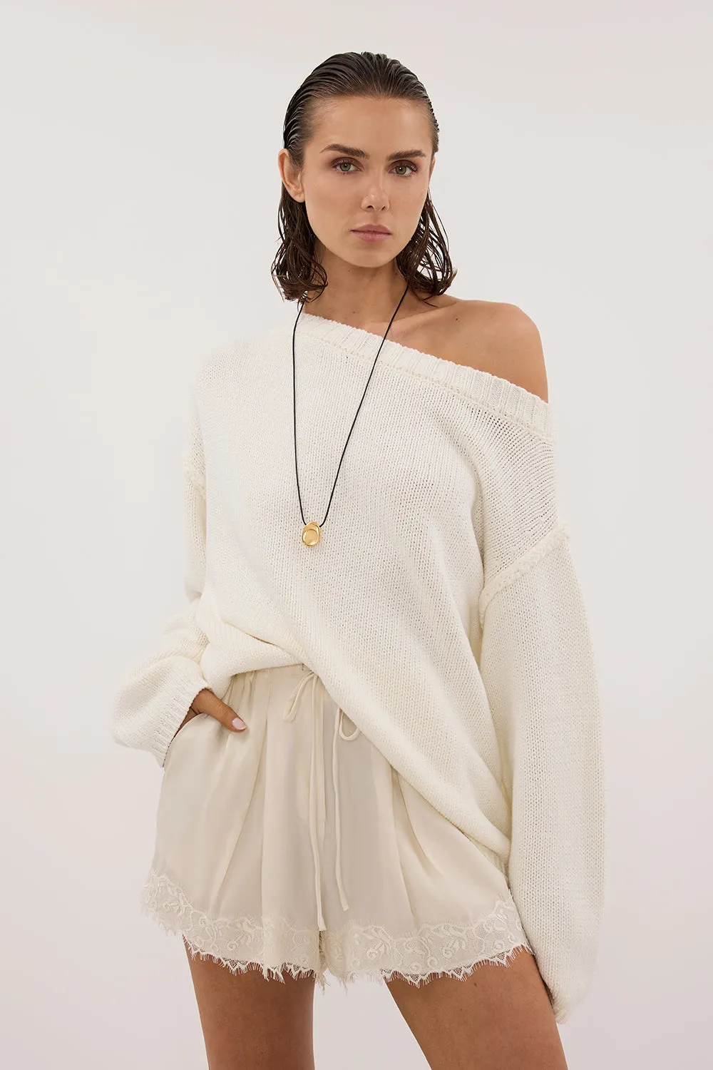 ANDREA SANDSTONE CUPRO LACE SHORT sold by Dissh product image thumbnail 2