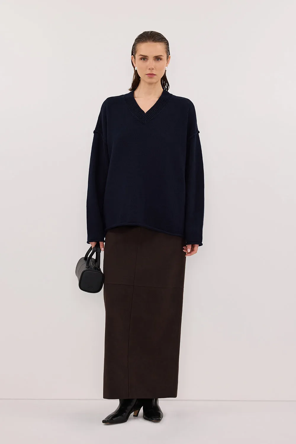 FLINT INK V NECK KNIT JUMPER sold by Dissh product image thumbnail 2