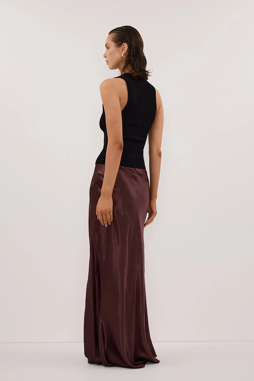 YASMIN BLACK SLEEVELESS KNIT TANK sold by Dissh product image thumbnail 4