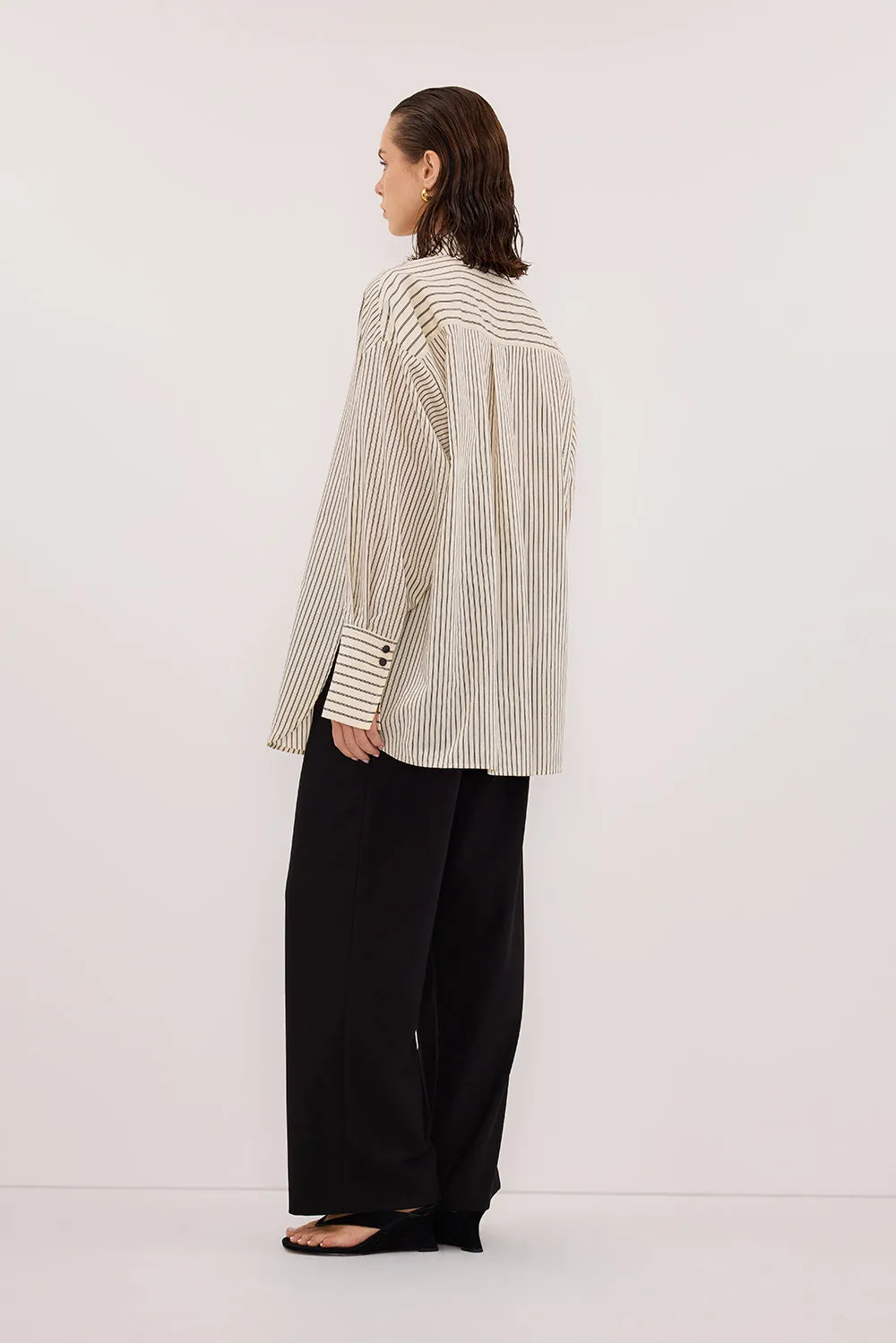 SABLE CREAM OVERSIZED SILK BLEND SHIRT sold by Dissh product image thumbnail 4