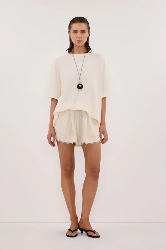 SLOANE CREAM COTTON LONGLINE TEE sold by Dissh