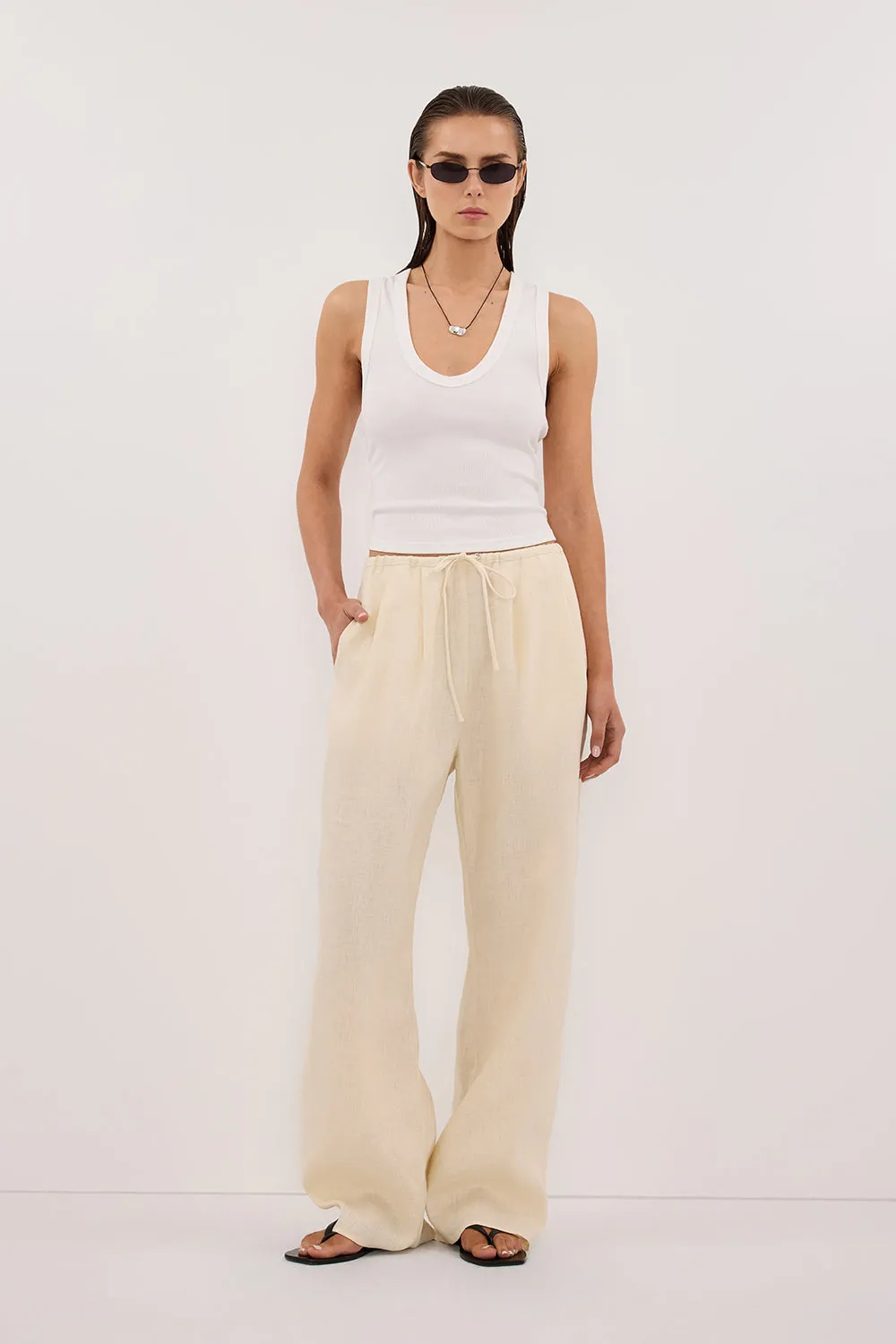 CARLA STRAW DRAWSTRING LINEN PANT sold by Dissh