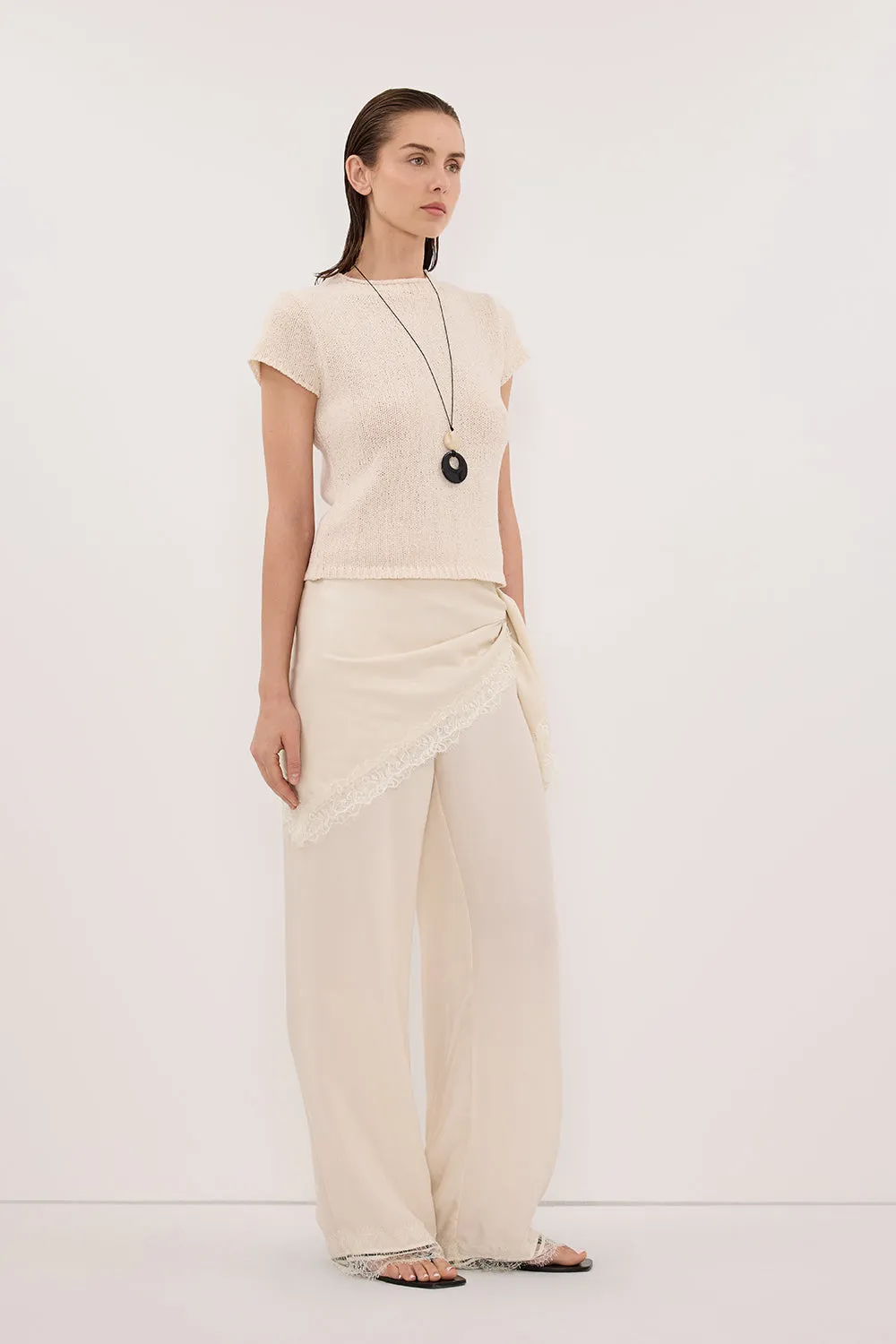 LEO SANDSTONE KNIT TOP sold by Dissh product image thumbnail 2