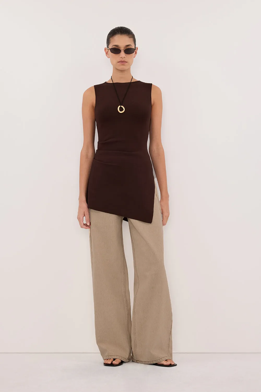 CLEO CHOC SLEEVELESS LONGLINE KNIT TOP sold by Dissh