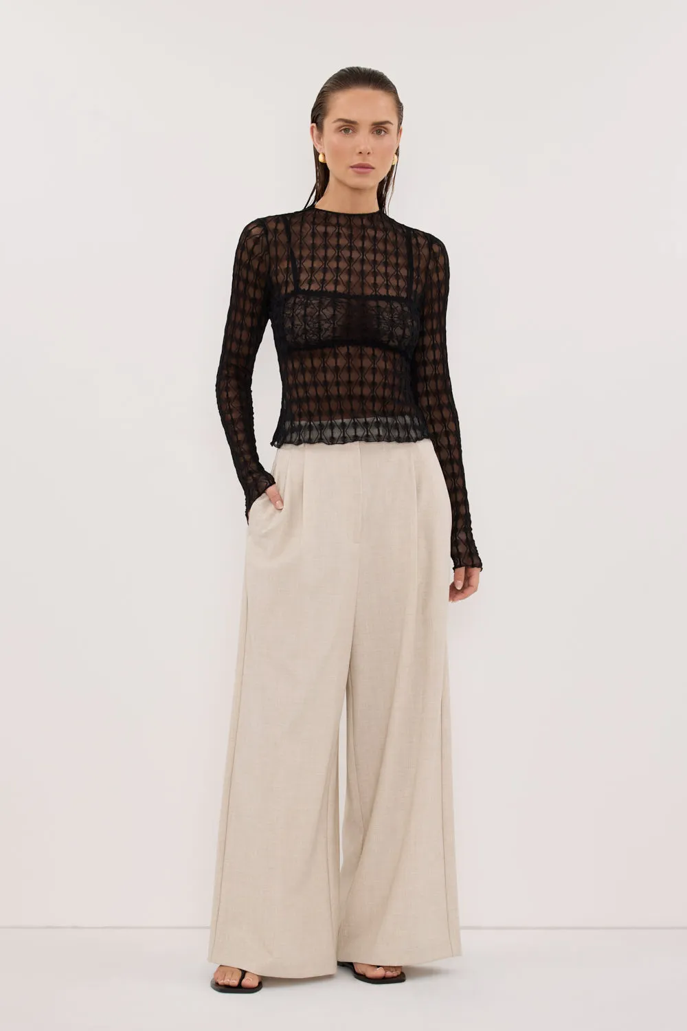 LEIA BLACK LONG SLEEVE LACE KNIT TOP sold by Dissh