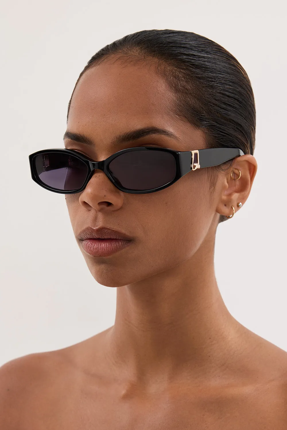 LUV LOU THE LOTTIE BLACK SUNGLASSES sold by Dissh product image thumbnail 2