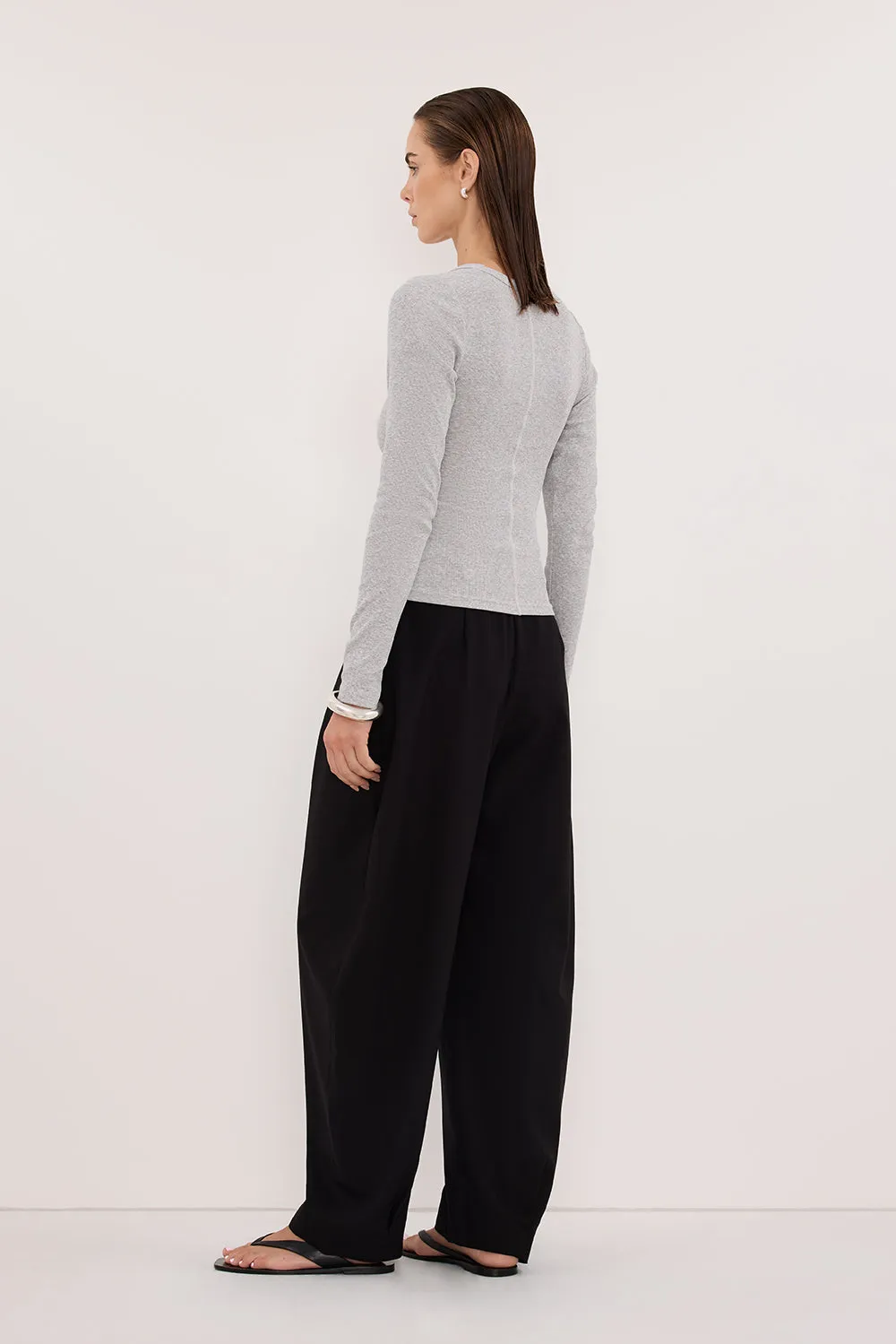 YASMIN SILVER MARLE LONG SLEEVE TOP sold by Dissh product image thumbnail 4