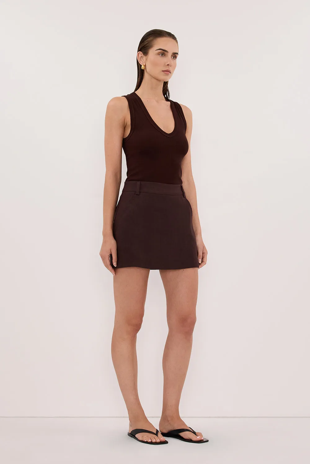 EVIE BURNT CHOC LINEN SKORT sold by Dissh product image thumbnail 3