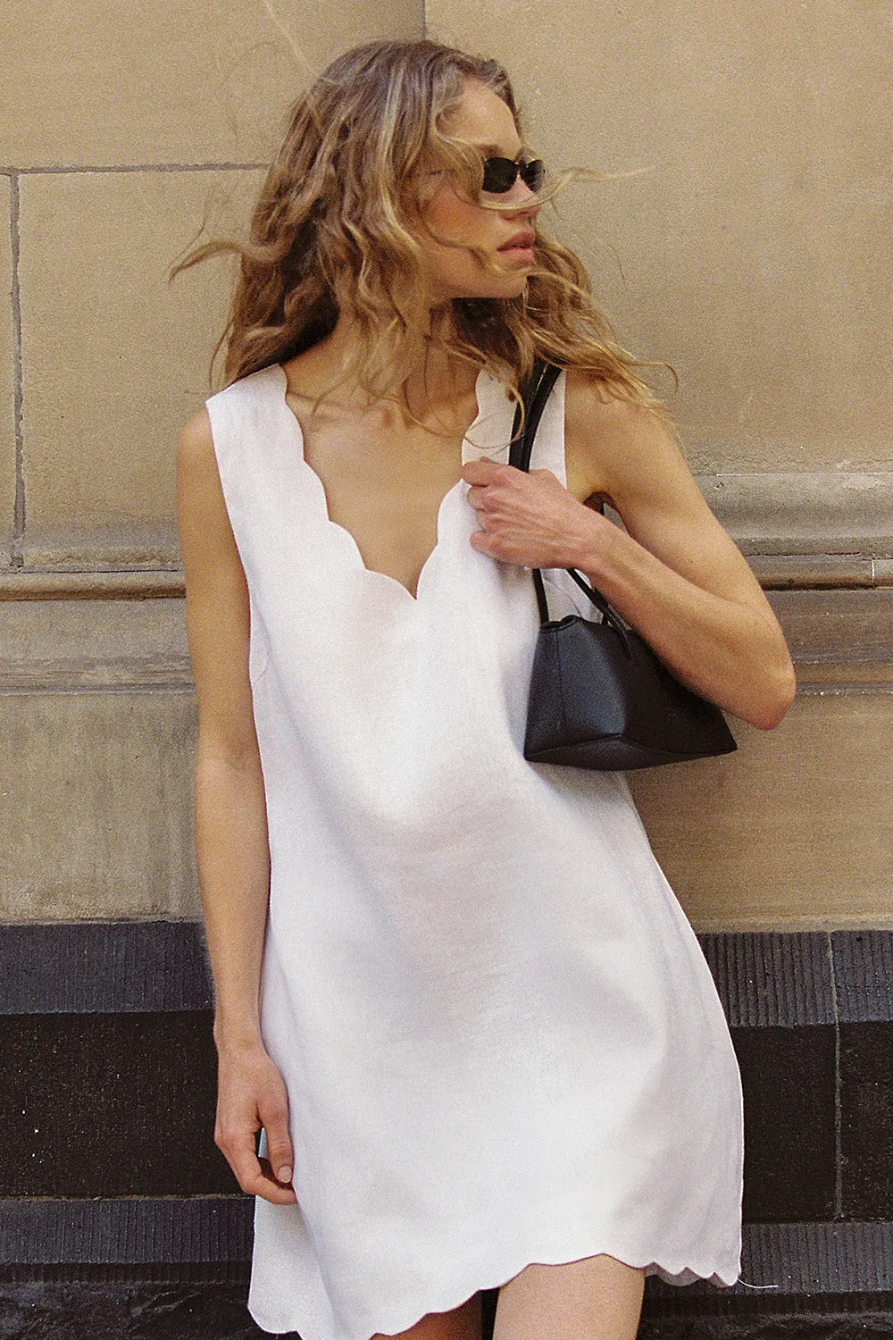 LELA WHITE SLEEVELESS LINEN MINI DRESS sold by Dissh product image thumbnail 2