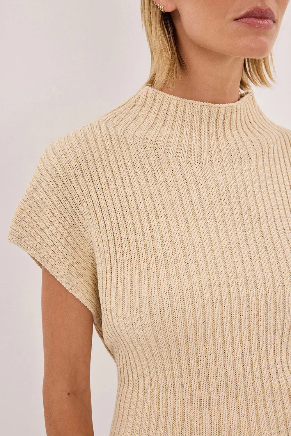 DELLA NATURAL KNIT TOP sold by Dissh product image thumbnail 5