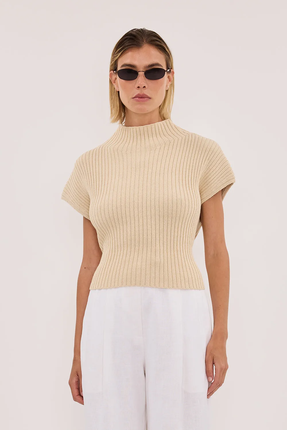 DELLA NATURAL KNIT TOP sold by Dissh product image thumbnail 2