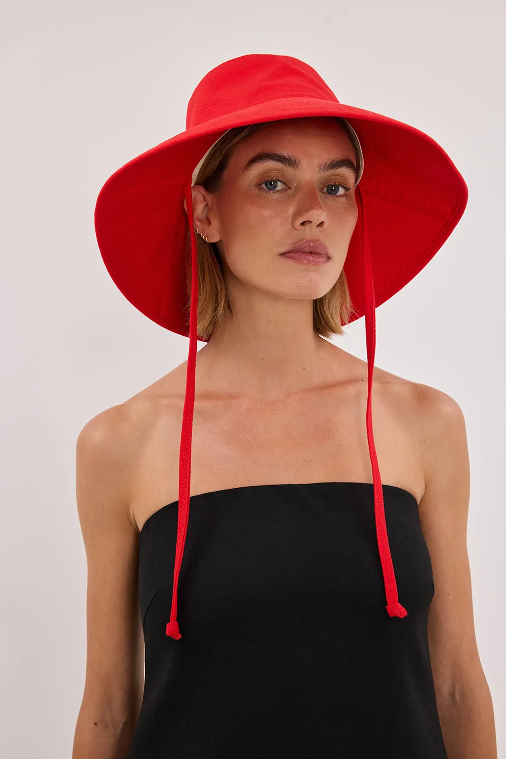 LACK OF COLOUR FLAME HOLIDAY BUCKET sold by Dissh product image thumbnail 2