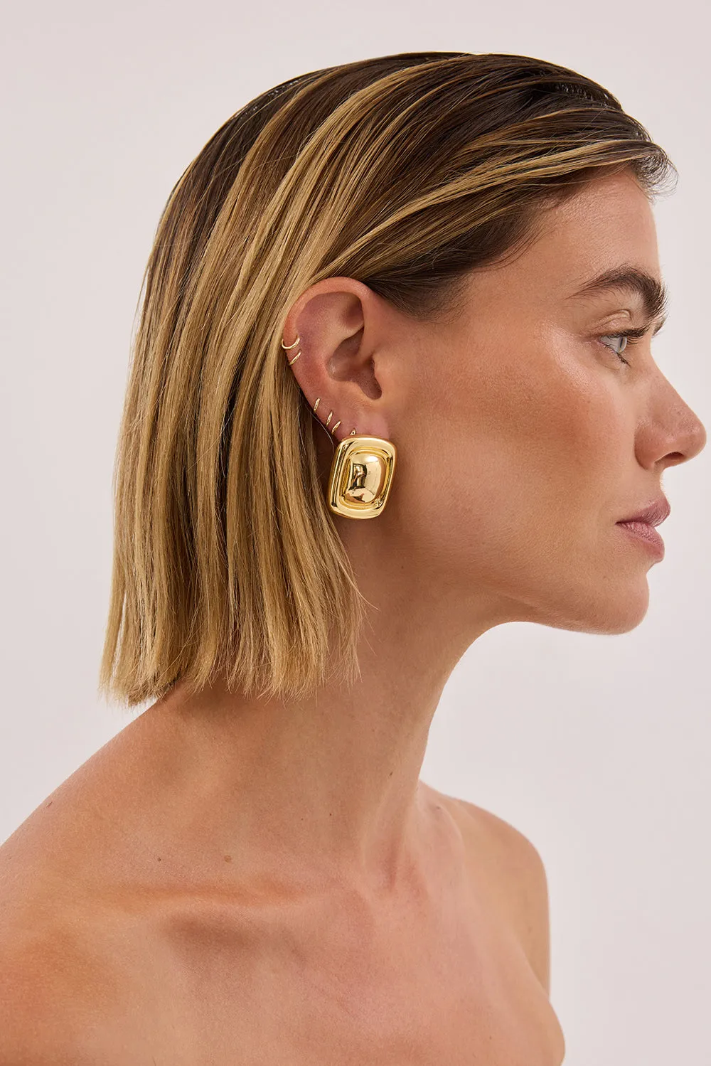 ANNA ROSSI GOLD ROME EARRING sold by Dissh product image thumbnail 2
