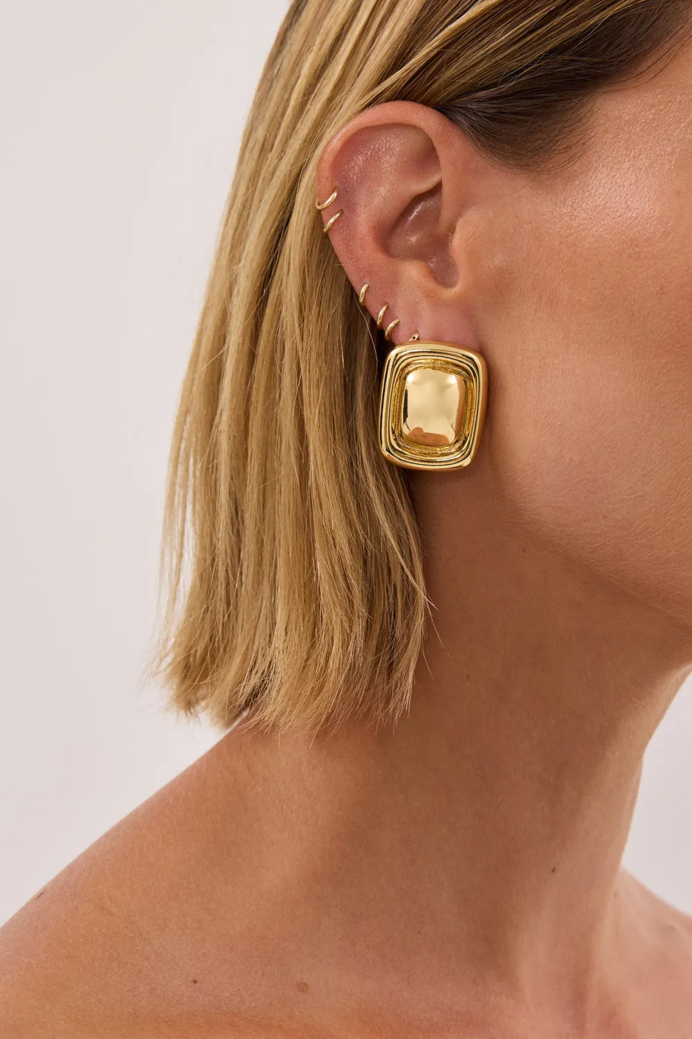 ANNA ROSSI GOLD ROME EARRING sold by Dissh product image thumbnail 3