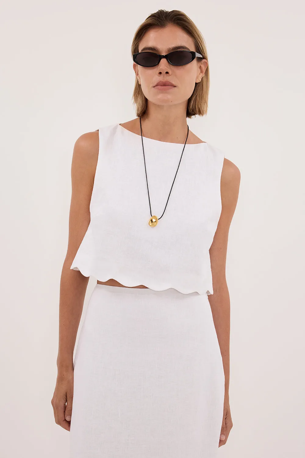 LELA WHITE LINEN CROP TOP sold by Dissh product image thumbnail 2