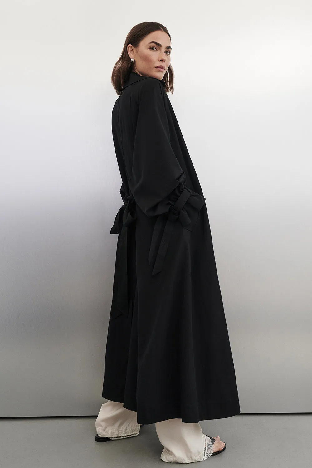 NINA BLACK LIGHTWEIGHT TRENCH COAT sold by Dissh product image thumbnail 2