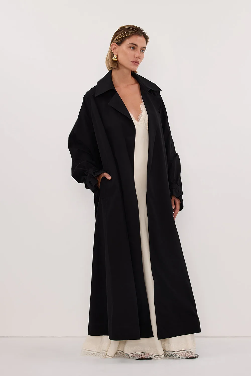 NINA BLACK LIGHTWEIGHT TRENCH COAT sold by Dissh product image thumbnail 4