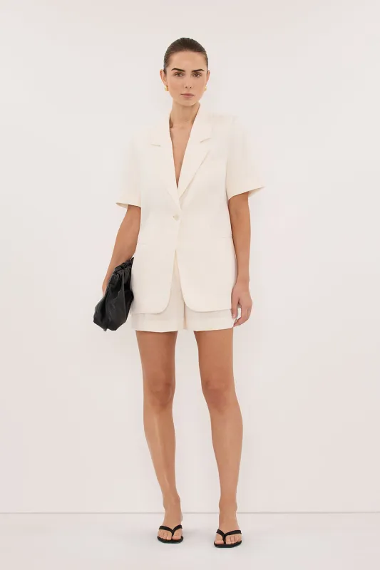 JORDY CREAM TAILORED SHORT made by Dissh