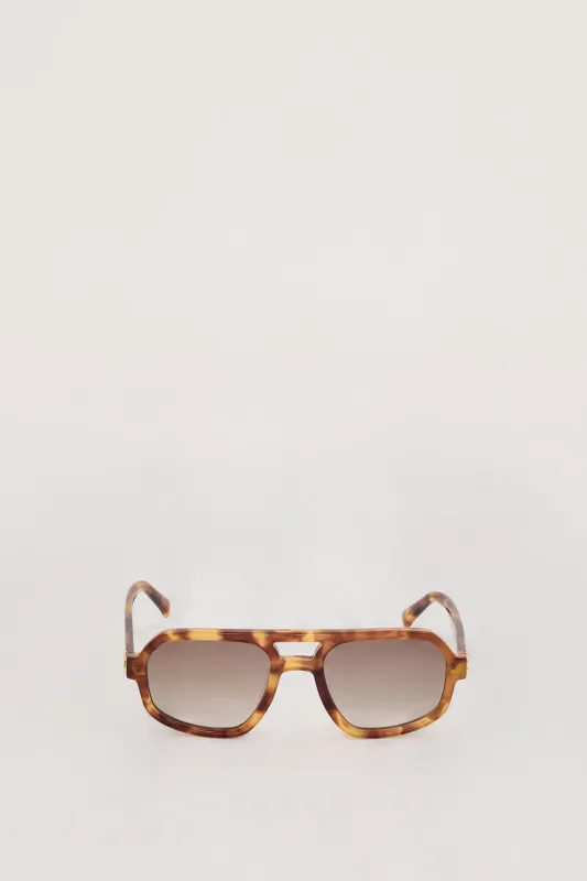 LUV LOU THE BANKS CARAMEL SUNGLASSES sold by Dissh