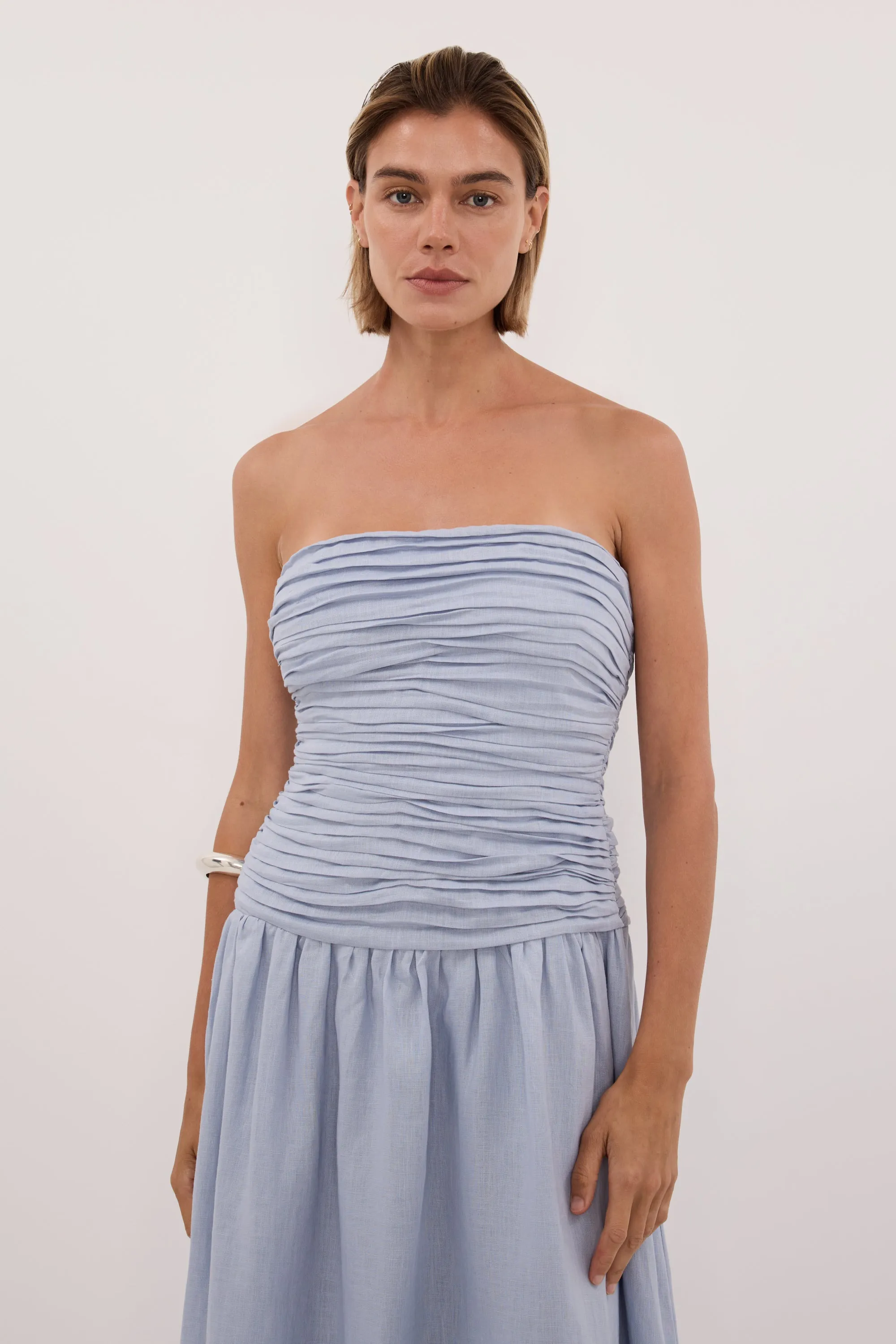 AUBRIELLA DUSTY BLUE LINEN MIDI DRESS sold by Dissh product image thumbnail 3