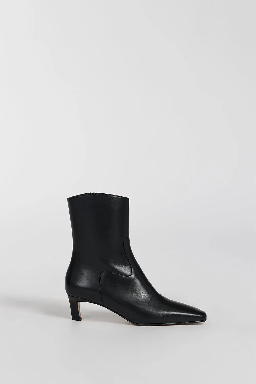 ALOHAS NASH BLACK LEATHER BOOTS sold by Dissh