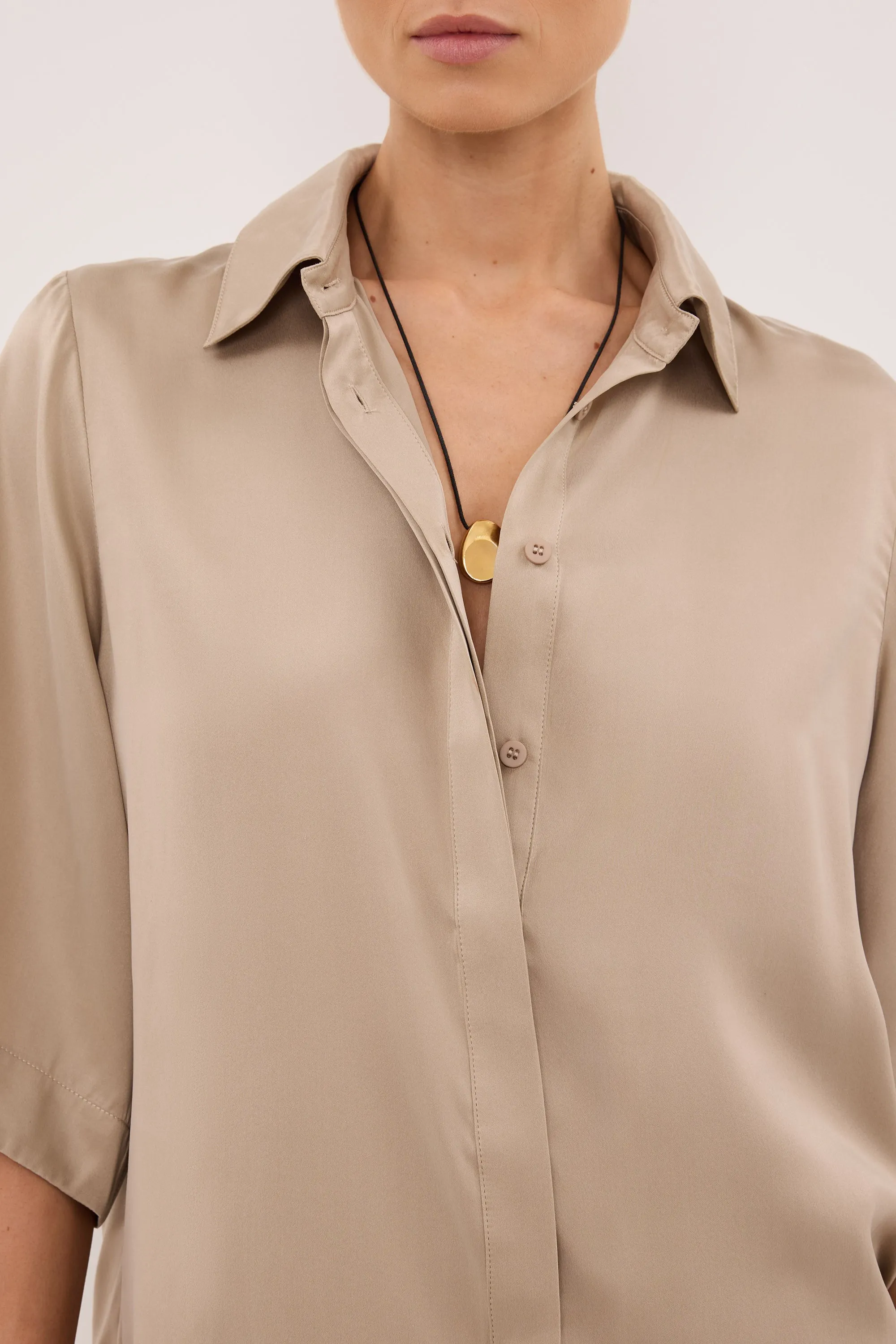 PERCY GOLD SILK SHIRT sold by Dissh product image thumbnail 5