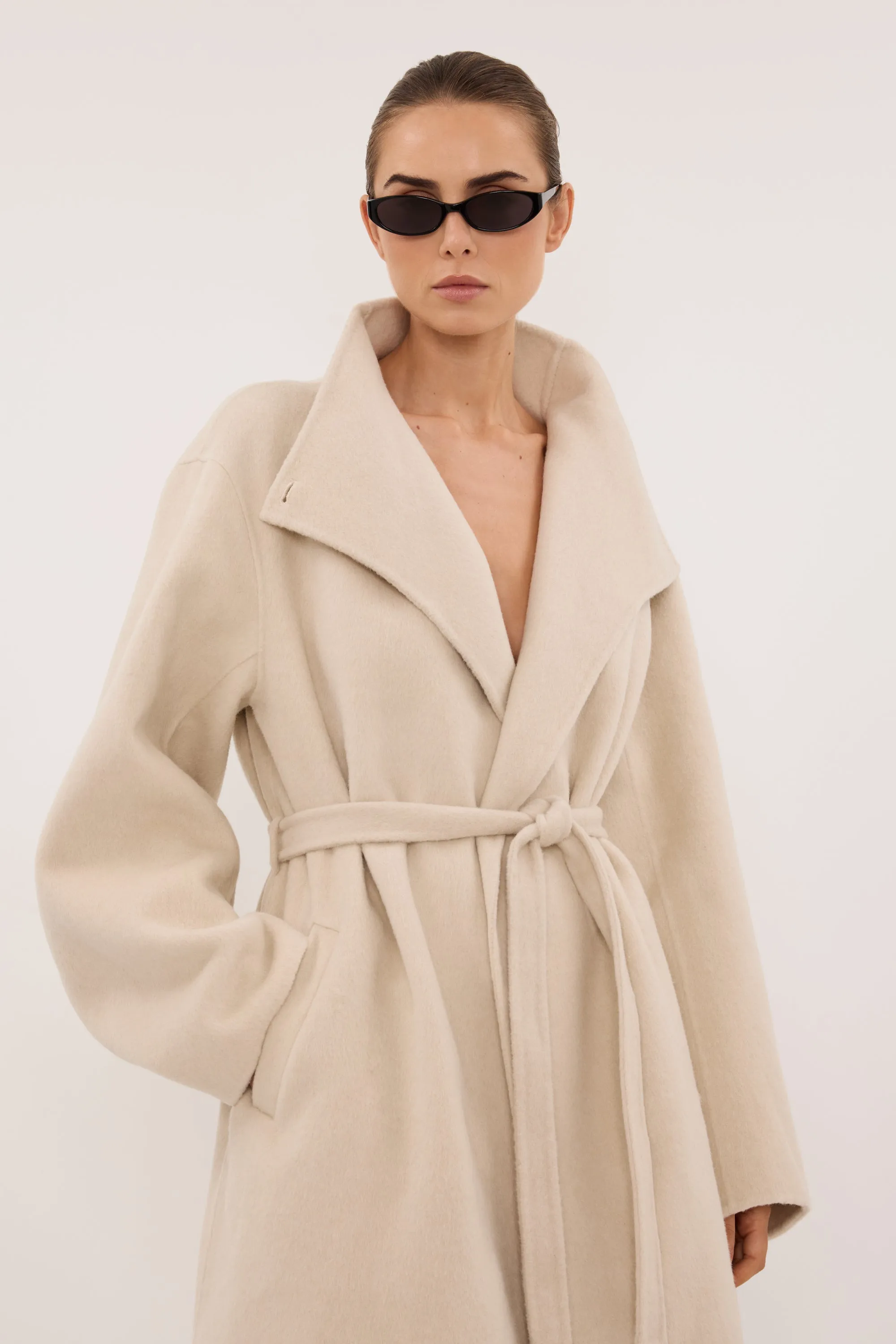 WREN BONE WOOL BLEND COAT sold by Dissh product image thumbnail 3