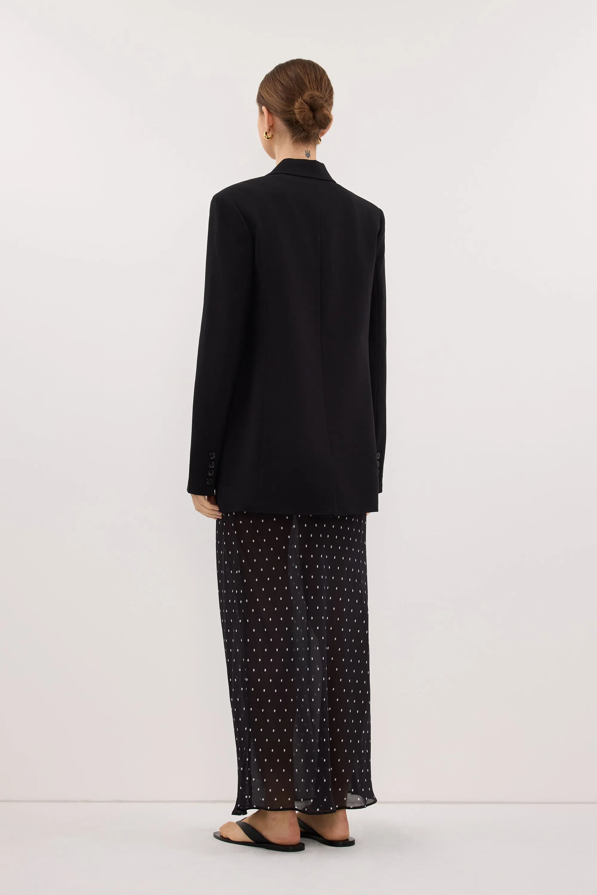 KEATON BLACK SLIM LONGLINE BLAZER sold by Dissh product image thumbnail 4