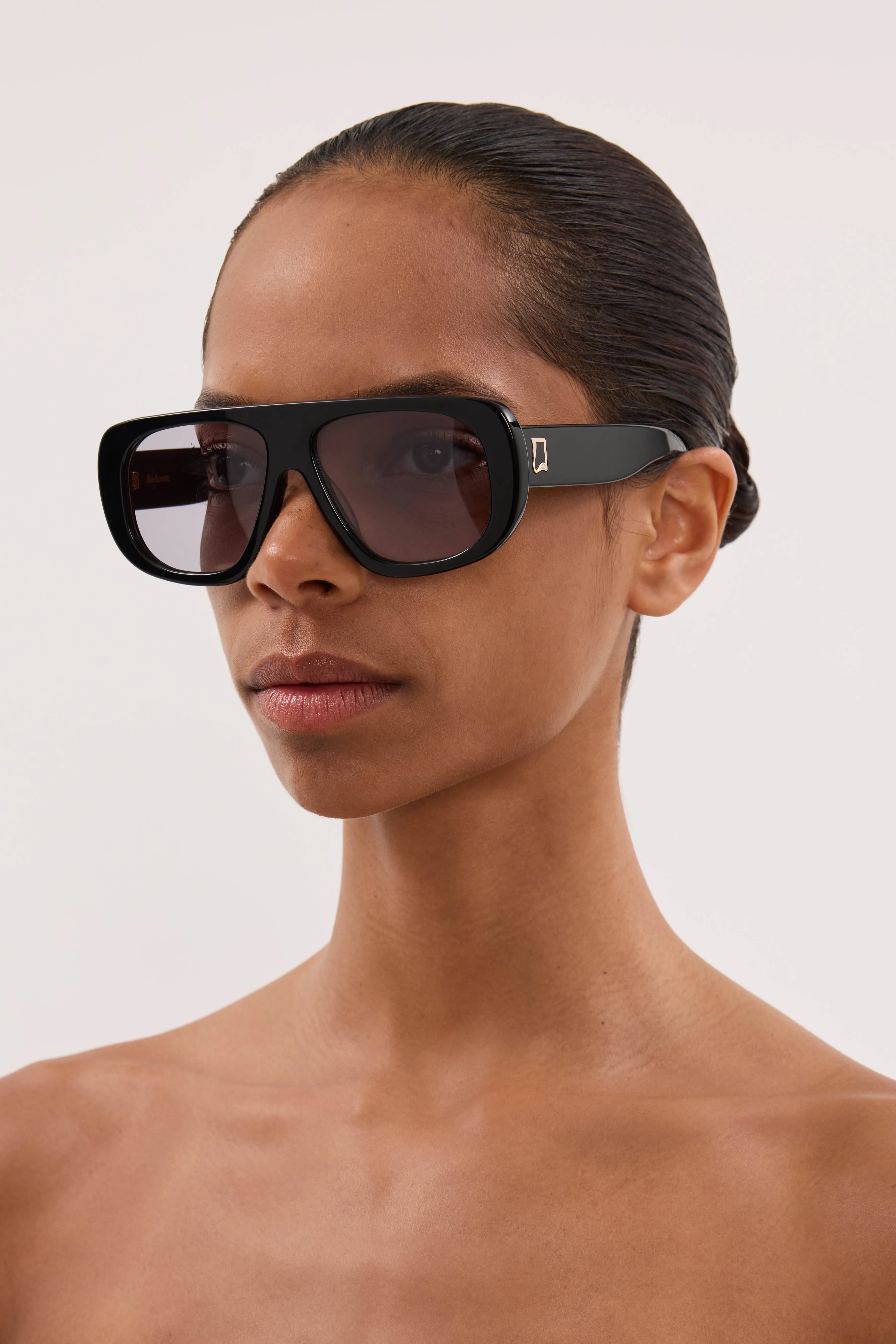 LUV LOU THE DIONNE SUNGLASSES BLACK sold by Dissh product image thumbnail 2
