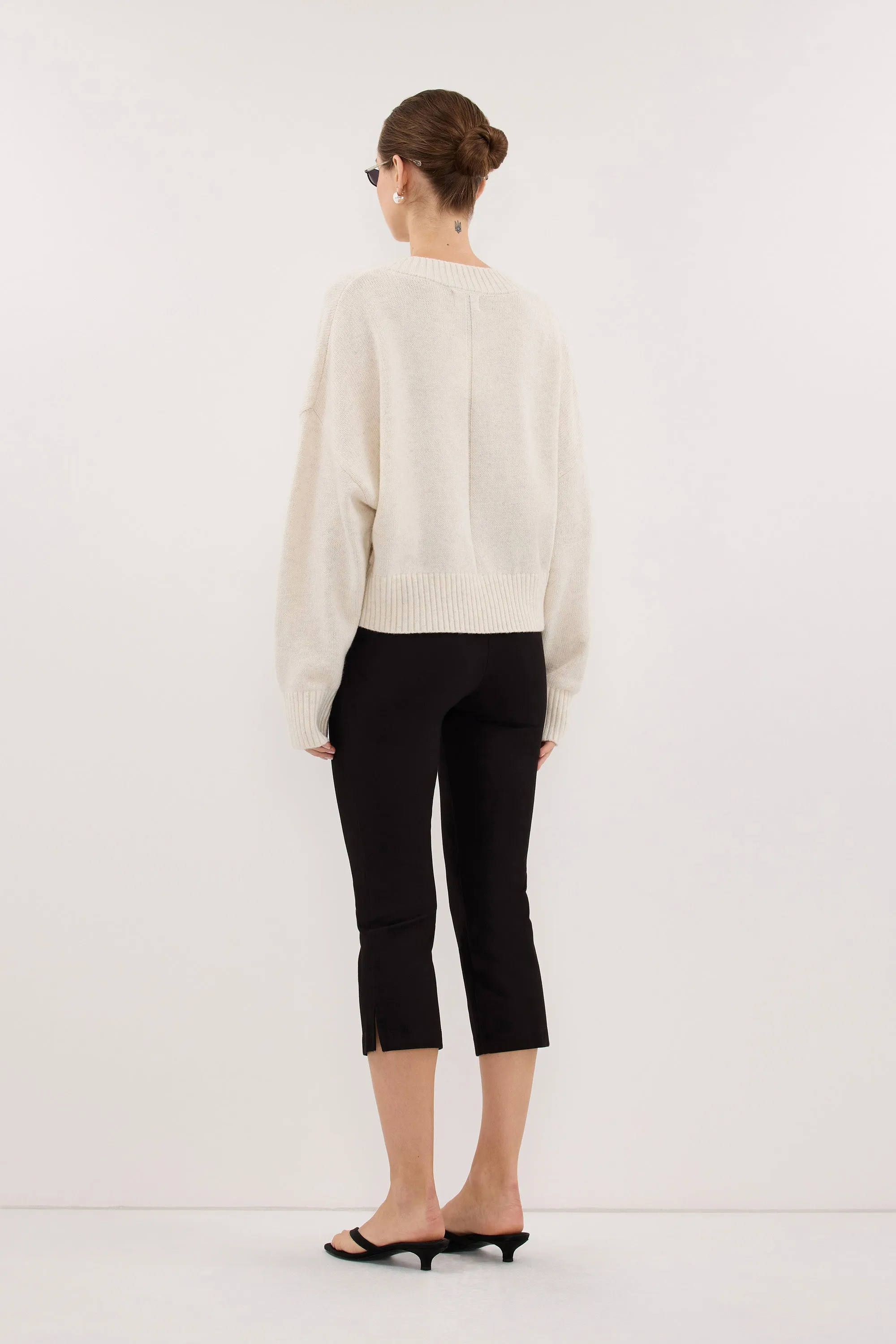 ZELLA IVORY V NECK KNIT JUMPER sold by Dissh product image thumbnail 4