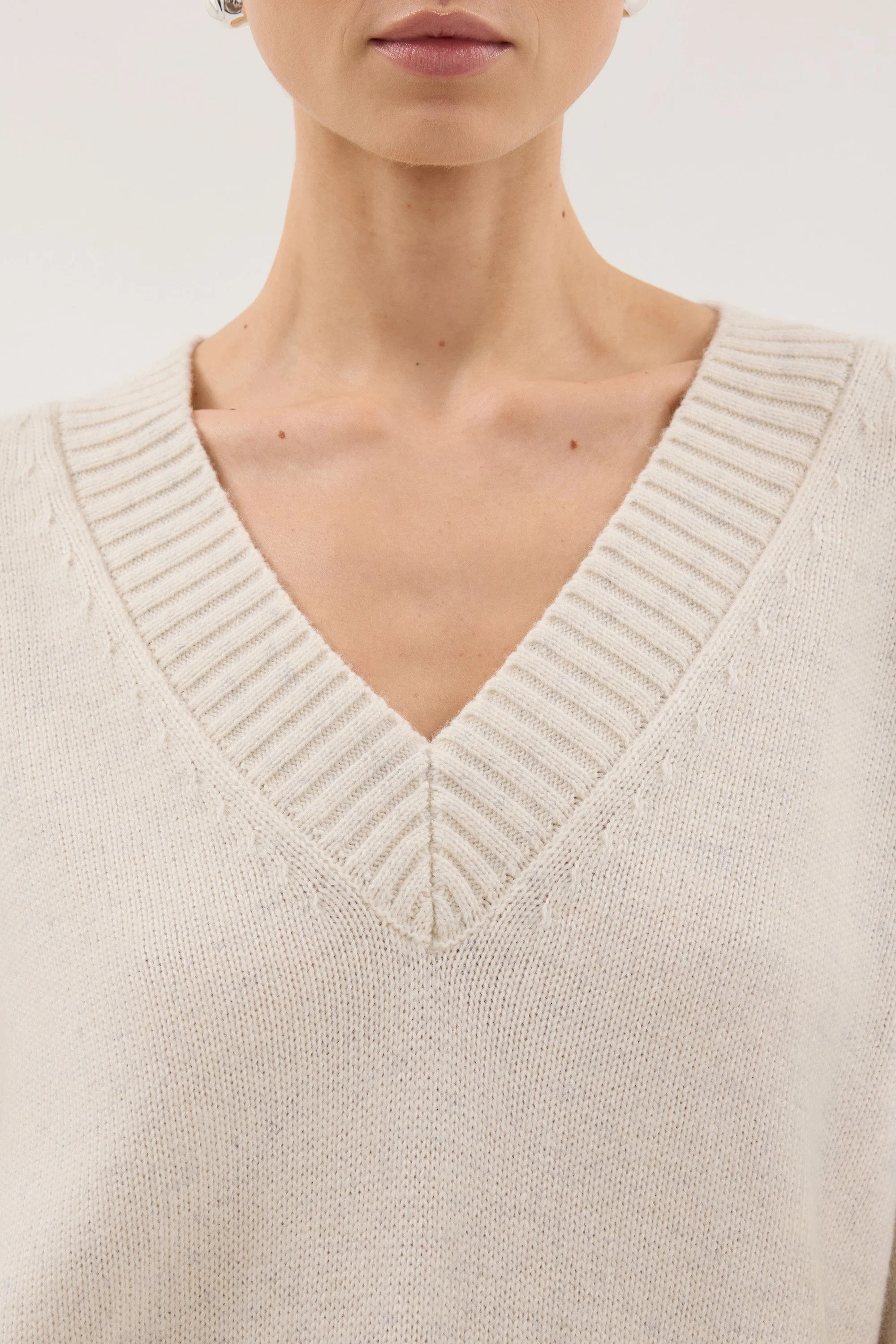 ZELLA IVORY V NECK KNIT JUMPER sold by Dissh product image thumbnail 5