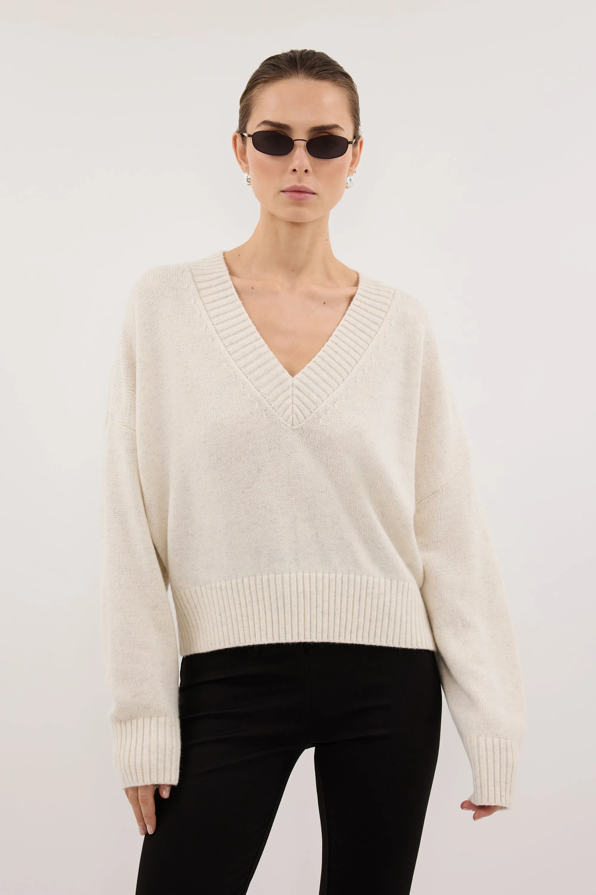 ZELLA IVORY V NECK KNIT JUMPER sold by Dissh product image thumbnail 2