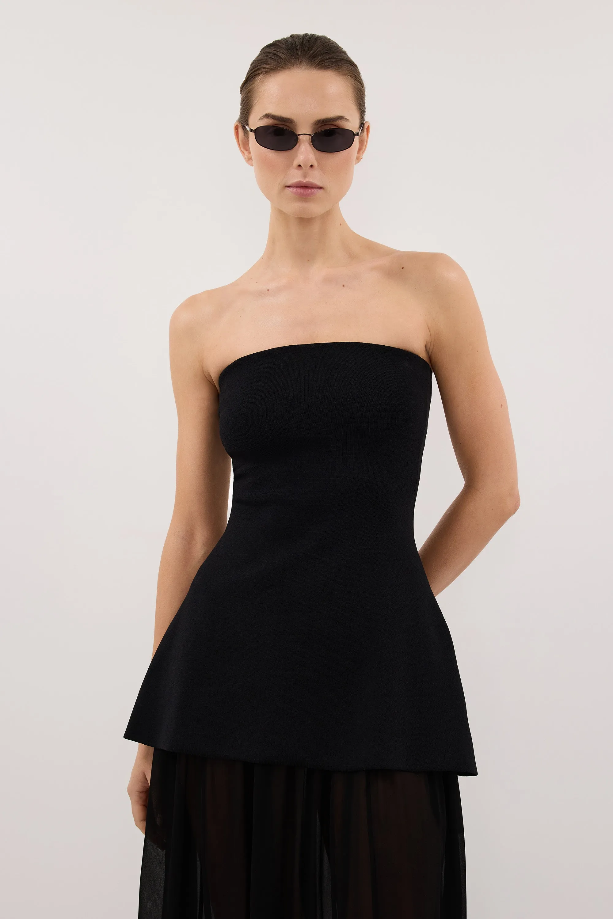 COCO BLACK LONGLINE BANDEAU KNIT TOP sold by Dissh product image thumbnail 2