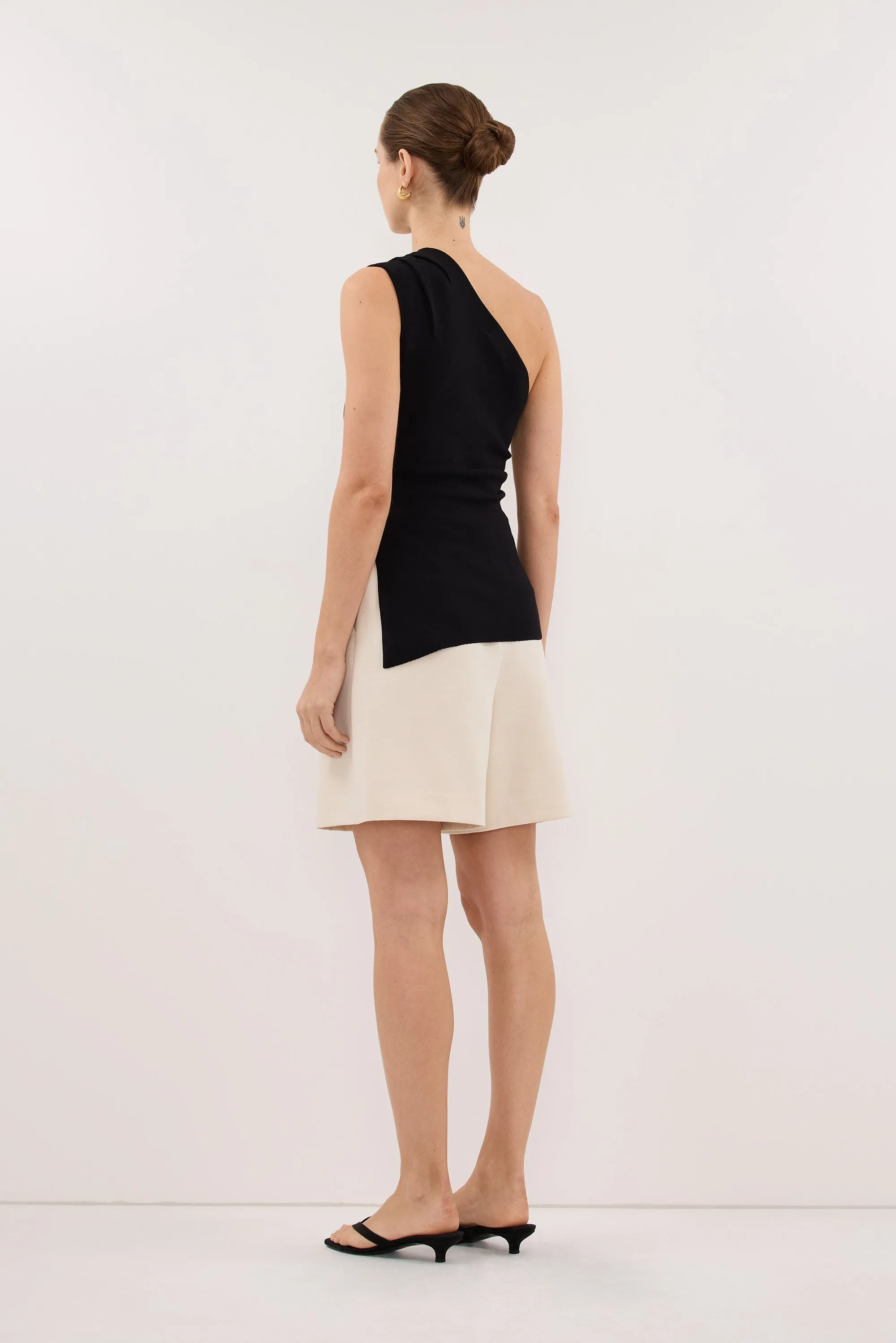 BRYNN BLACK ONE SHOULDER KNIT TOP sold by Dissh product image thumbnail 4