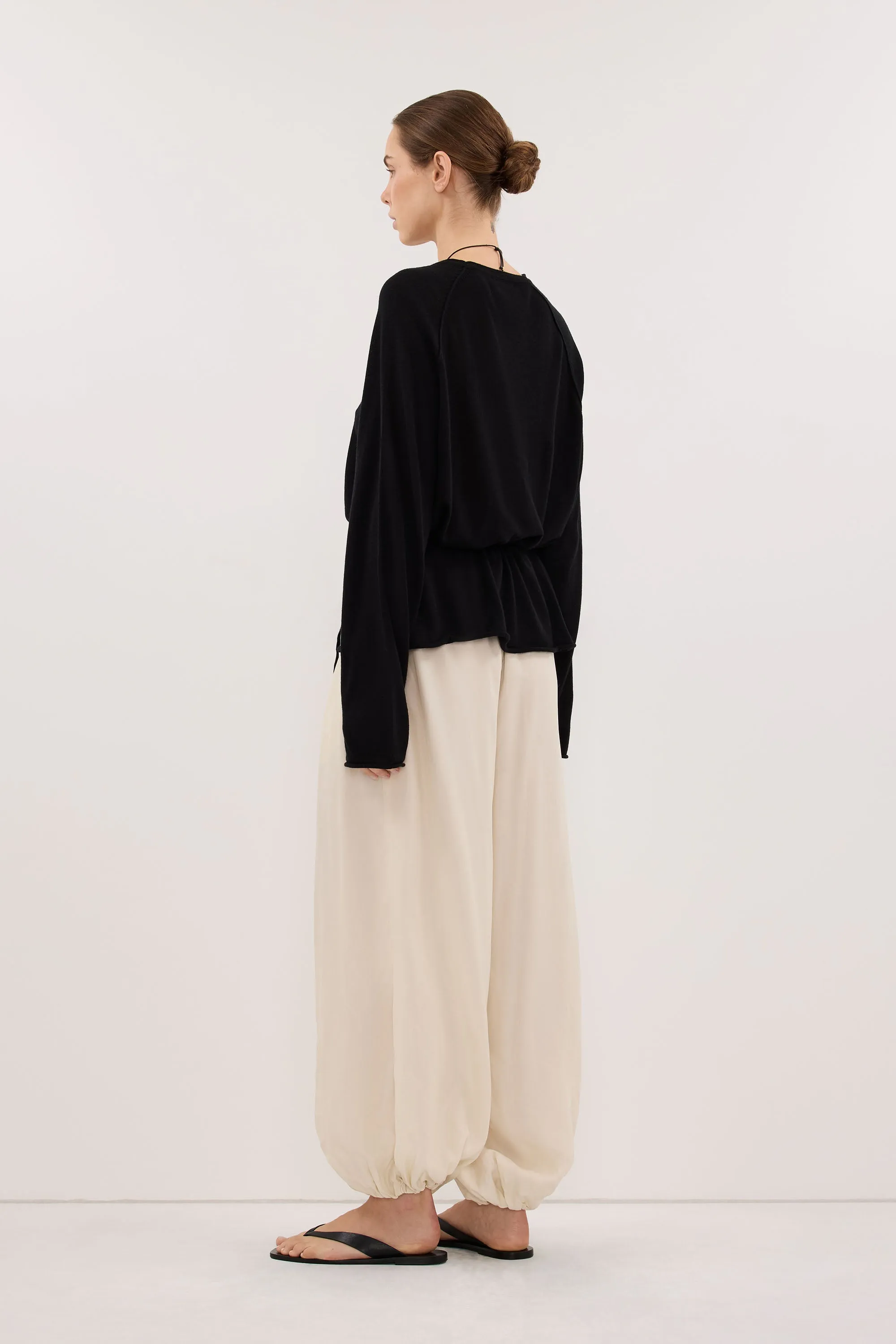 DUKE BLACK TIE MERINO KNIT TOP sold by Dissh product image thumbnail 4