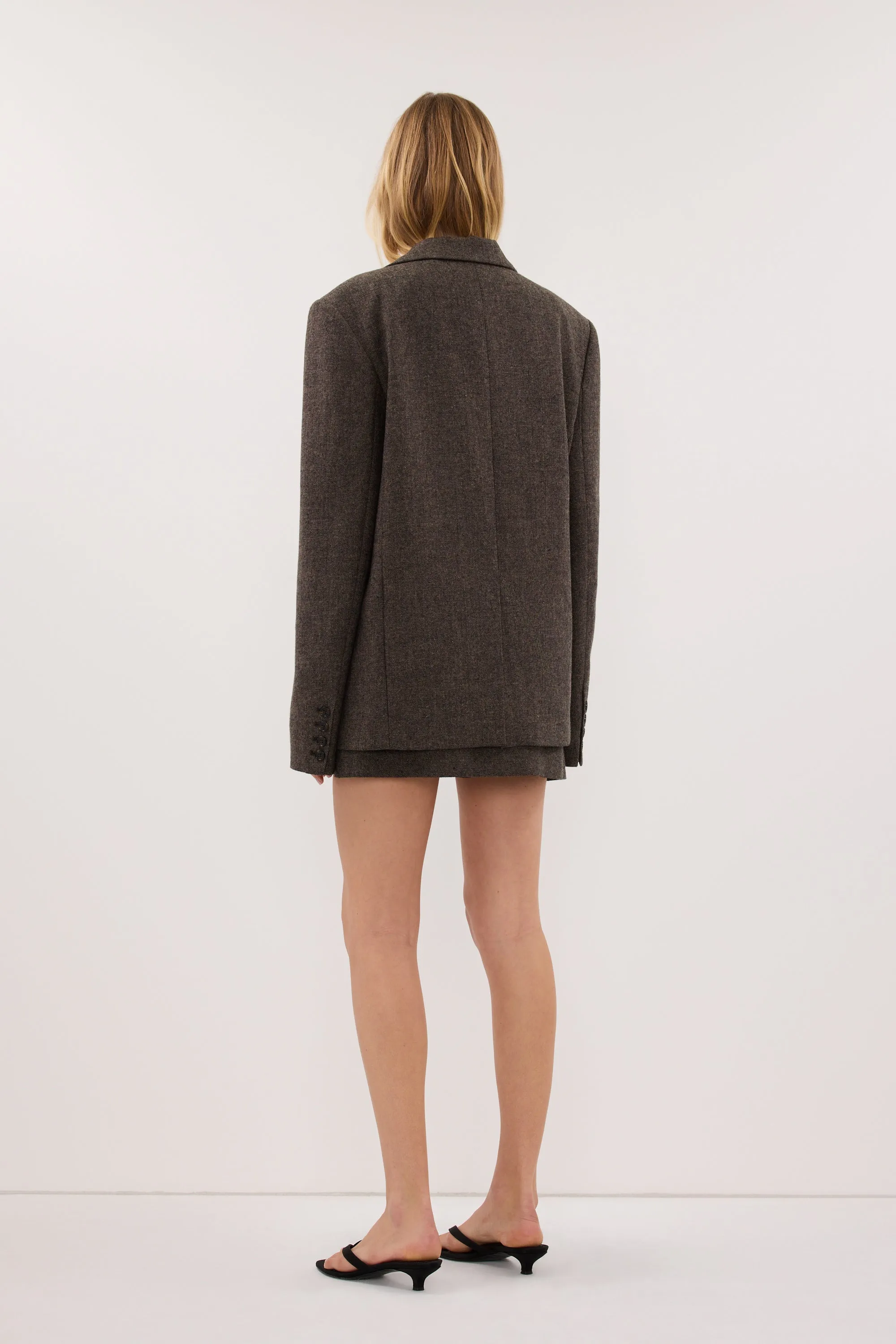 AMELIA MOCHA TEXTURED SKORT sold by Dissh product image thumbnail 4