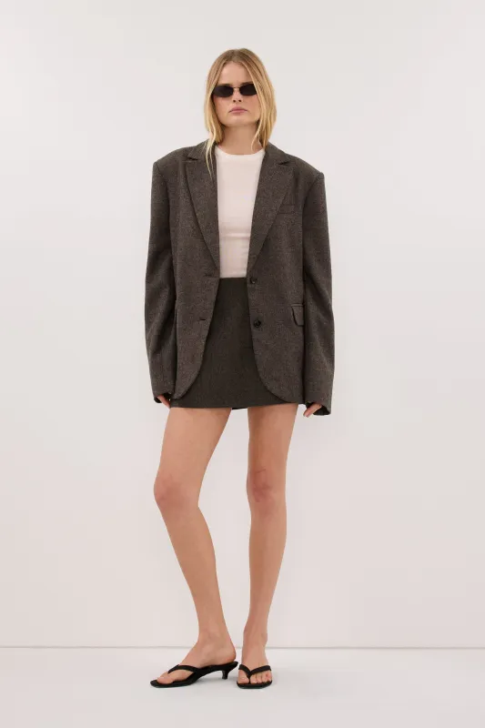 AMELIA MOCHA TEXTURED SKORT made by Dissh