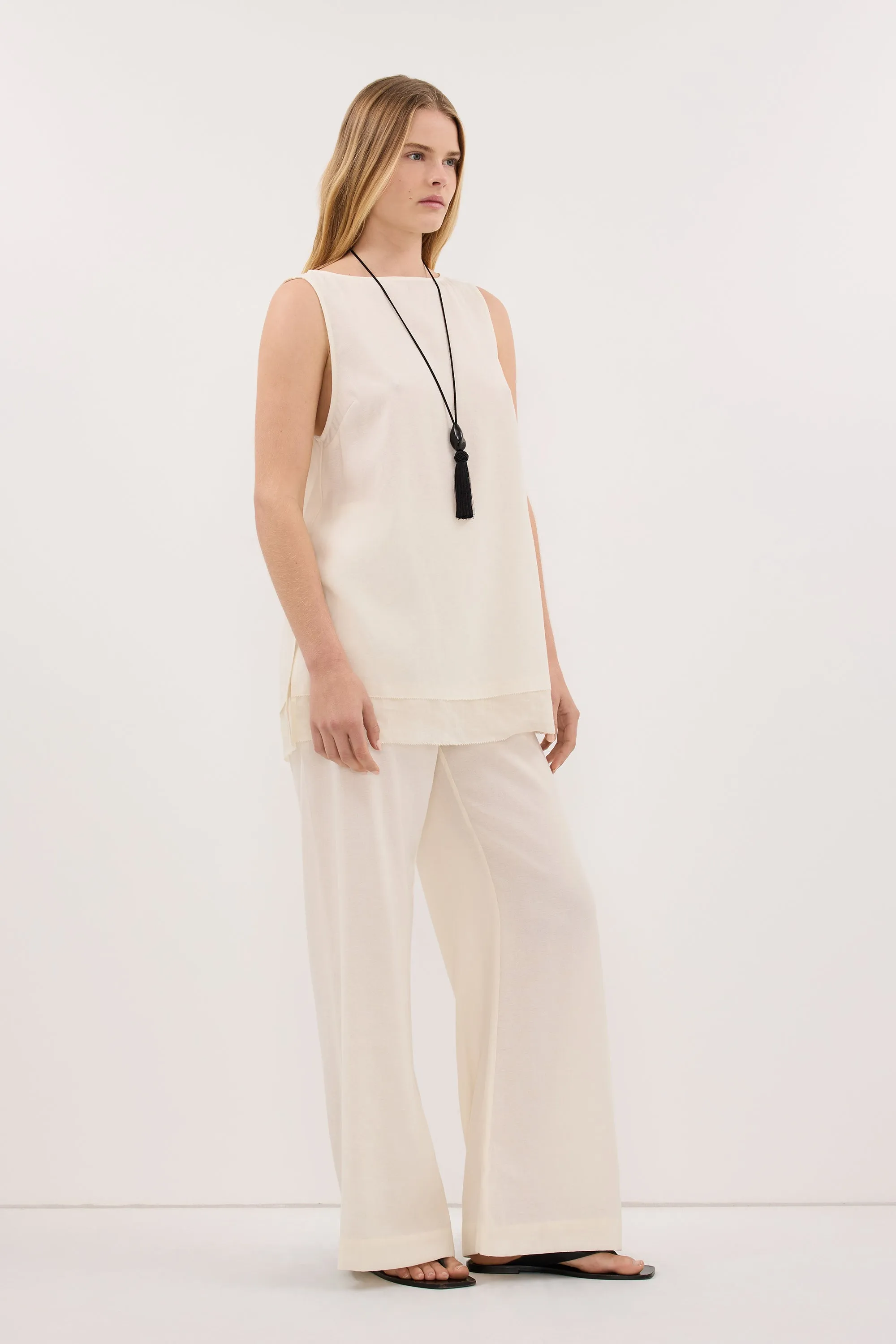 CALIA CREAM BOAT NECK TUNIC TOP sold by Dissh product image thumbnail 3