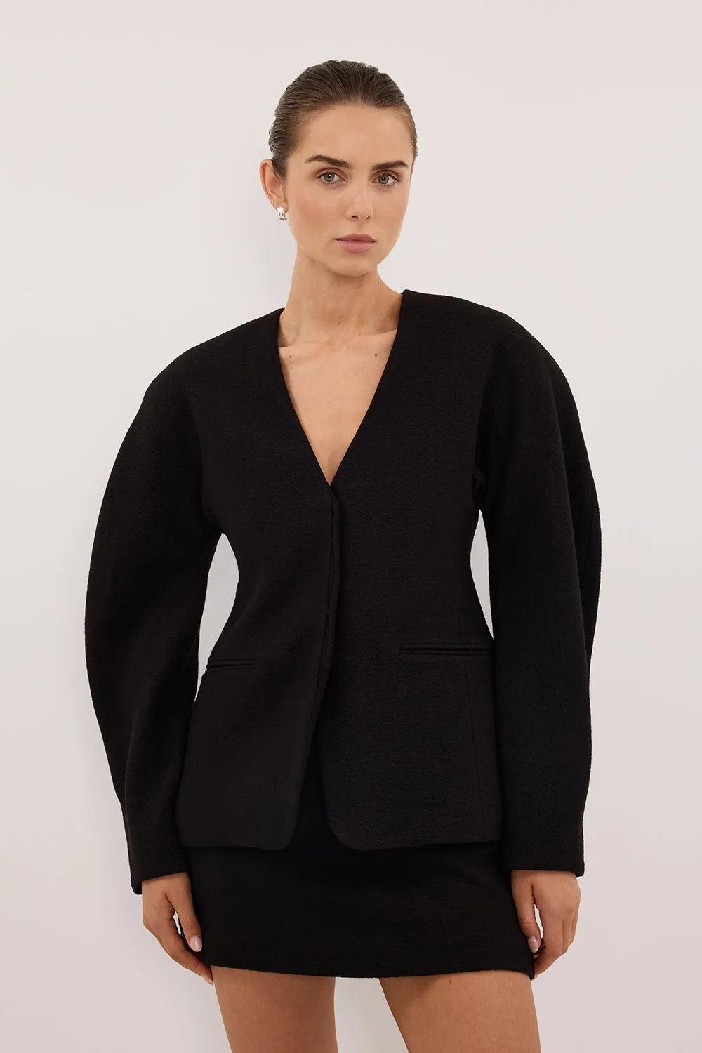 BOBBI BLACK BOUCLE SKORT sold by Dissh product image thumbnail 2
