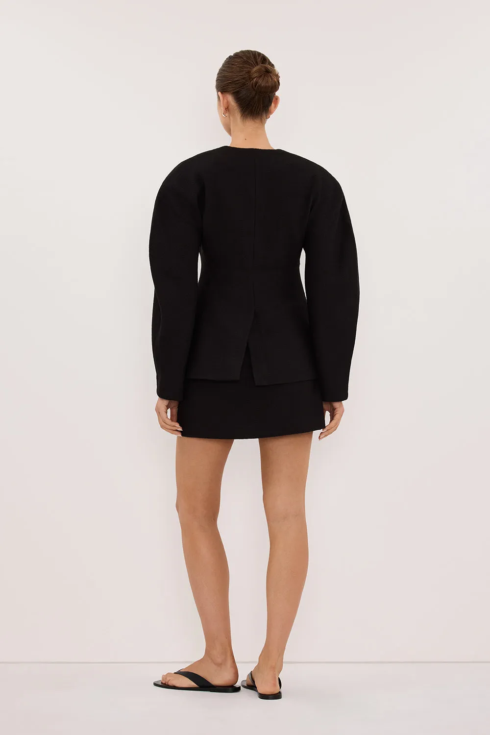 BOBBI BLACK BOUCLE SKORT sold by Dissh product image thumbnail 4